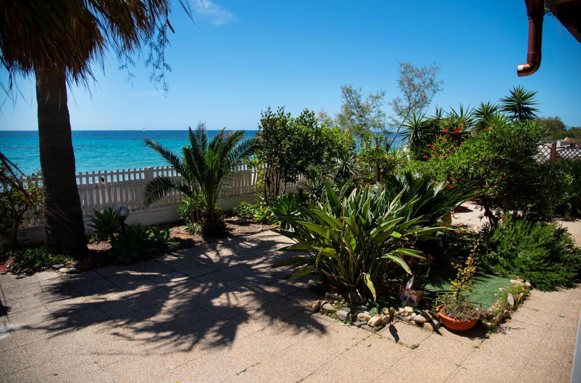 Villa By The Beach Sant'Andrea  Zewnętrze zdjęcie